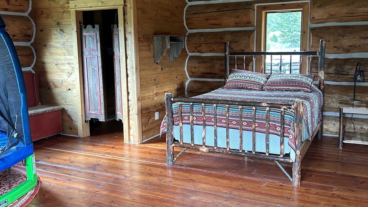 Photo of Bedroom in Gardiner