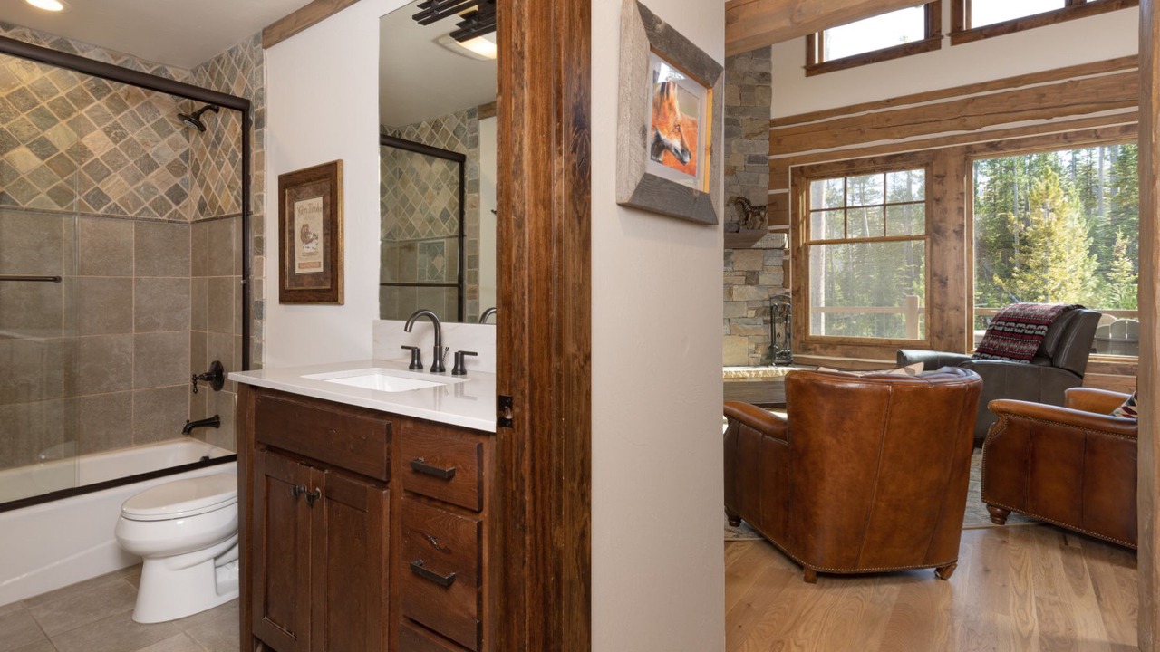 Photo of Bathroom in Powder Ridge