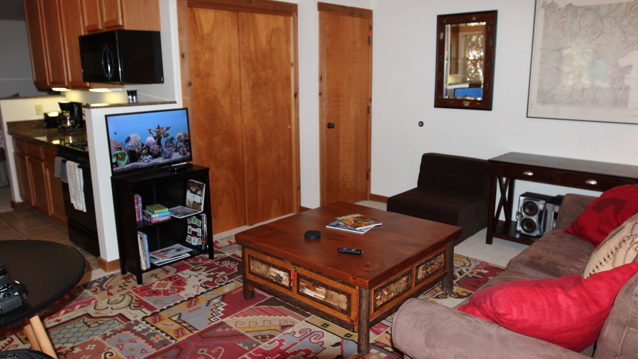 Photo of Livingroom in The Ponds
