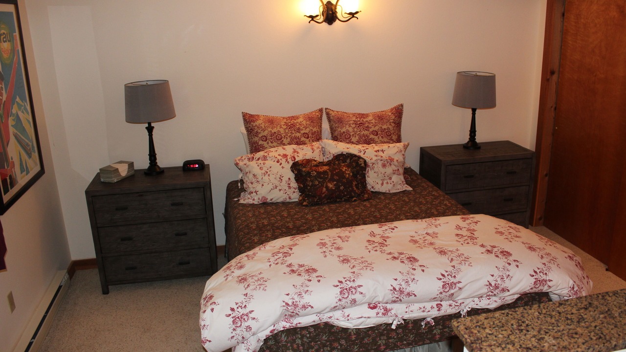 Photo of Bedroom in The Ponds