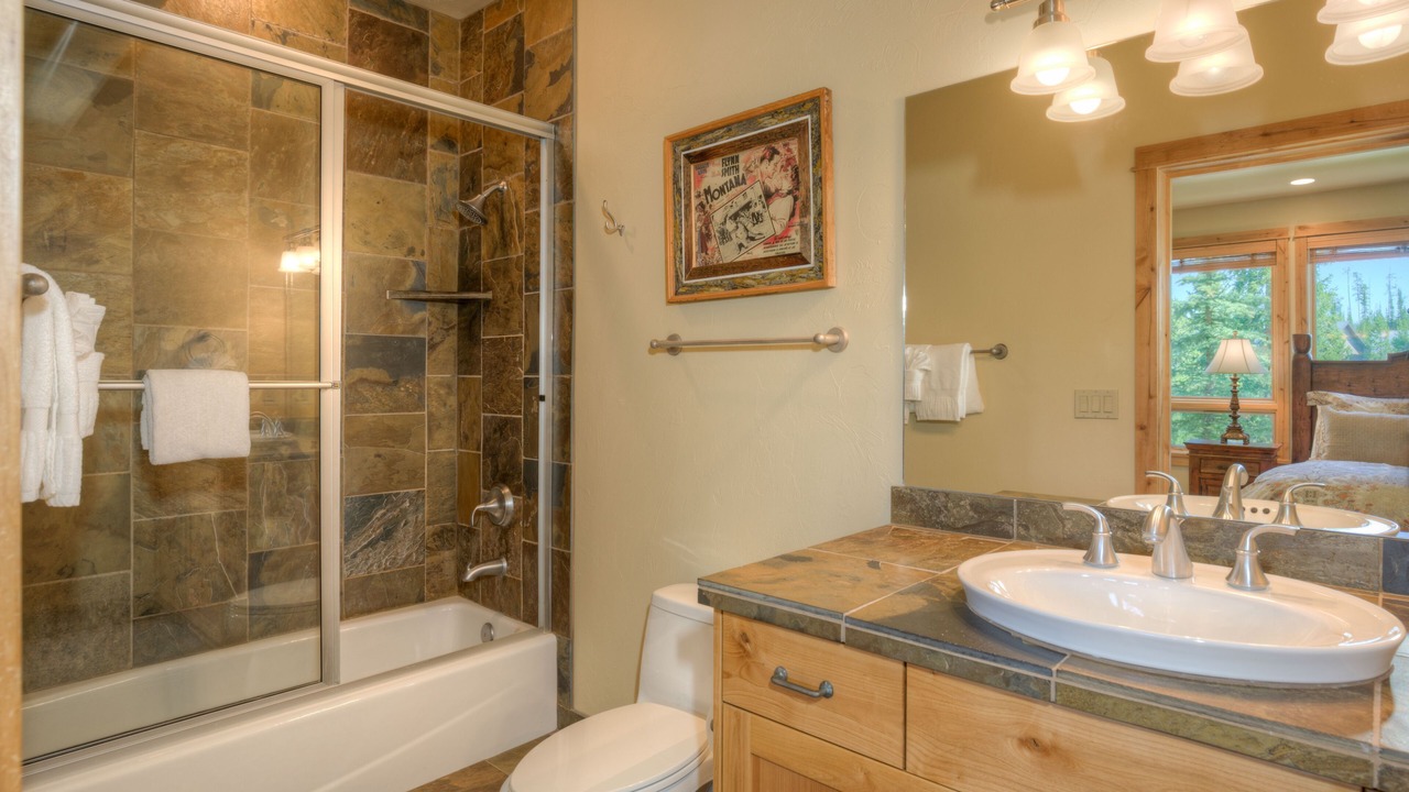 Photo of Bathroom in Big Sky
