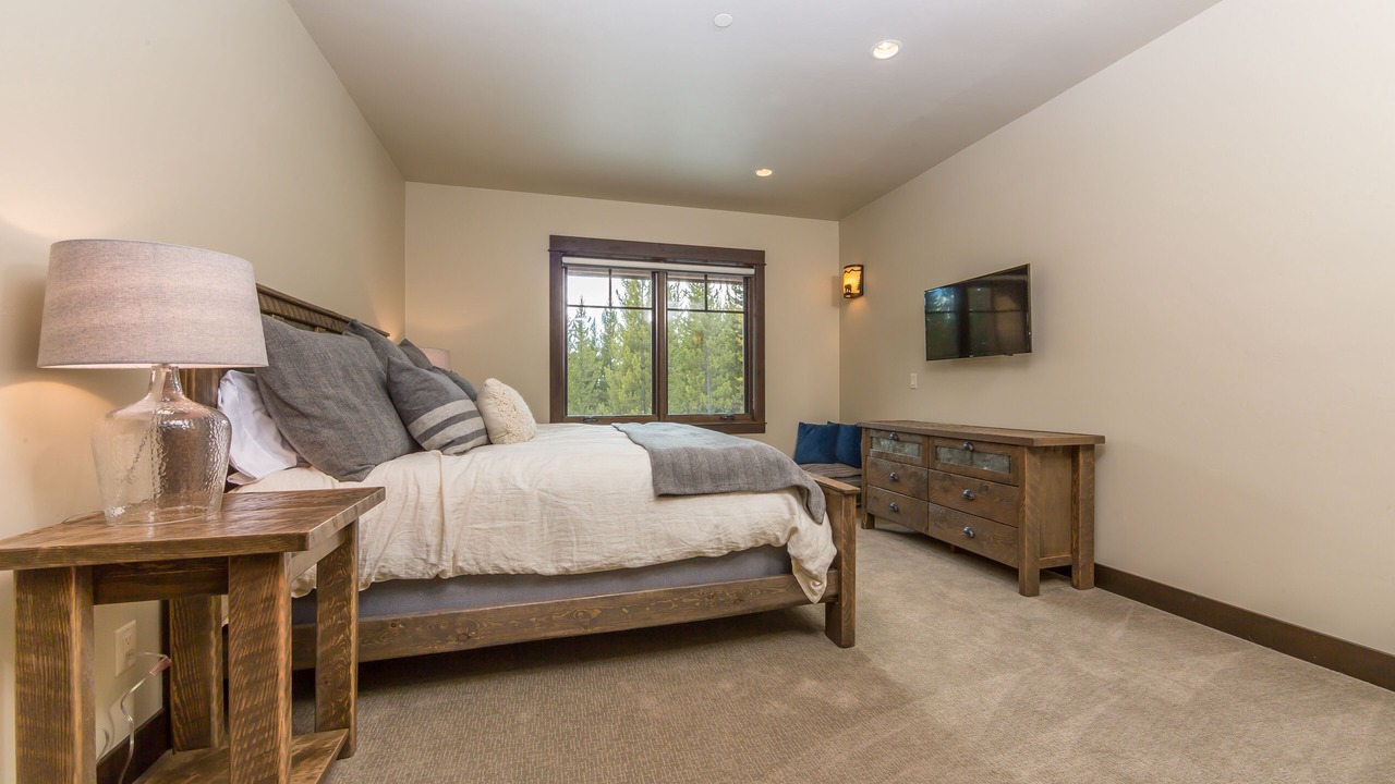 Photo of Bedroom in Big Sky