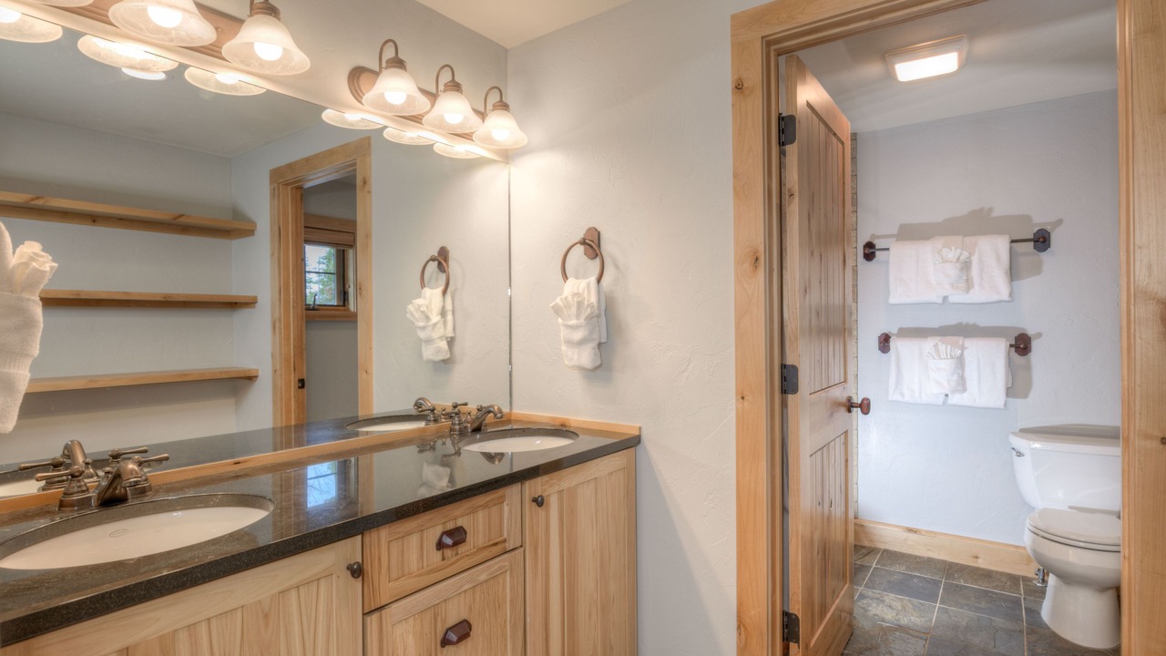 Photo of Bathroom in Powder Ridge