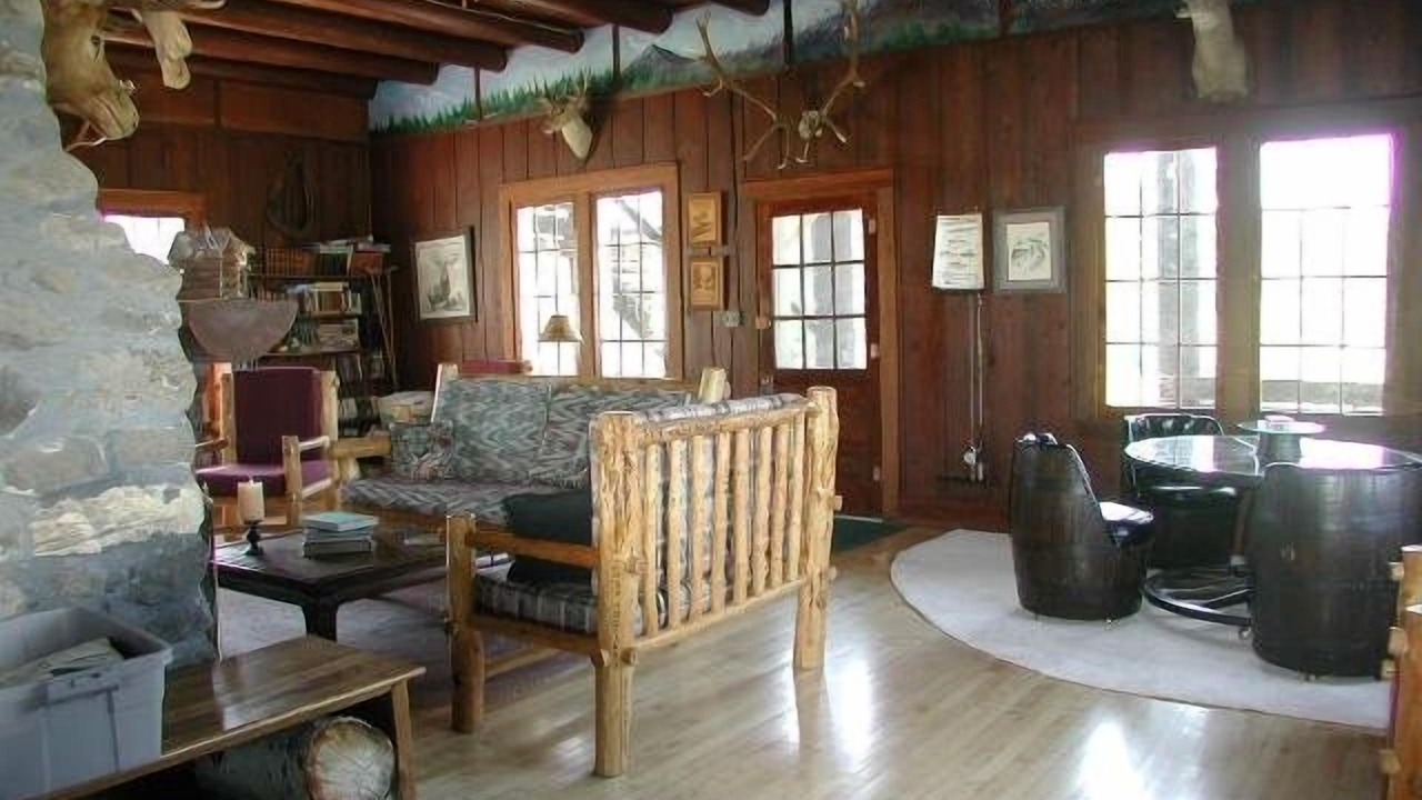 Photo of Bedroom in East Glacier Park
