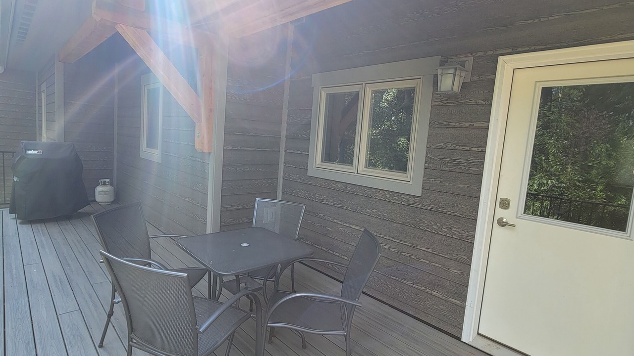 Photo of Patio Balcony in Columbia Falls