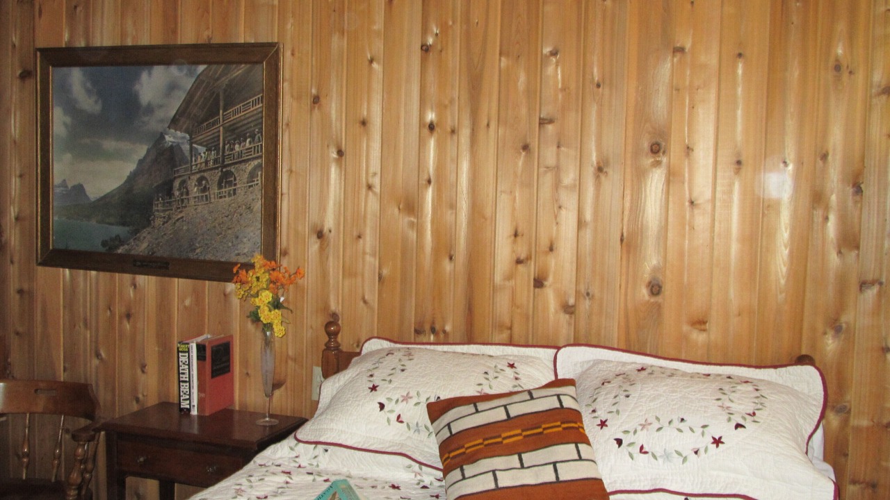 Photo of Bedroom in West Glacier