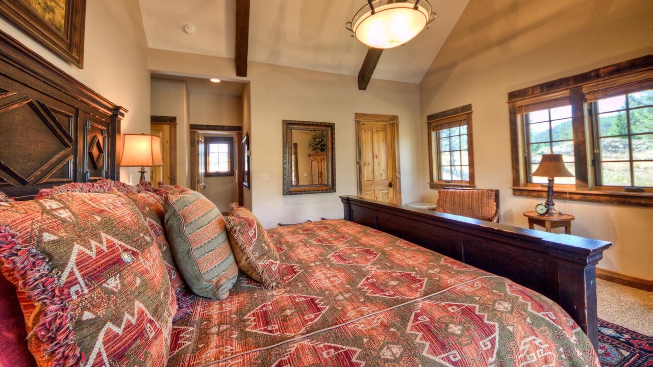 Photo of Bedroom in Antler Ridge