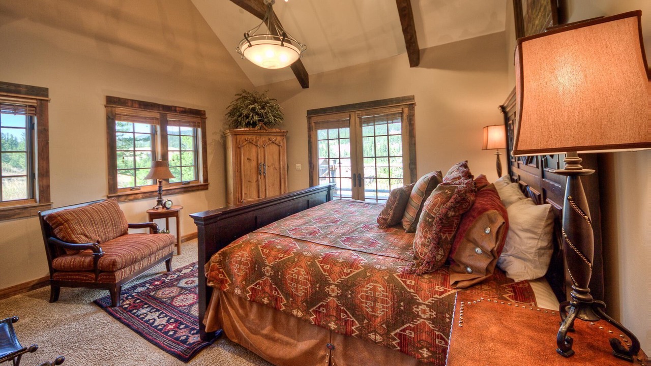 Photo of Bedroom in Antler Ridge
