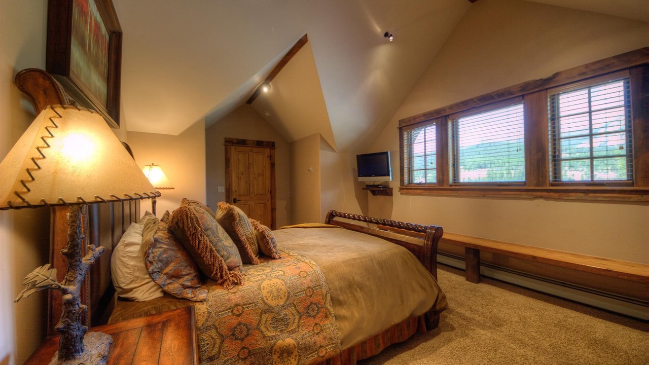 Photo of Bedroom in Antler Ridge