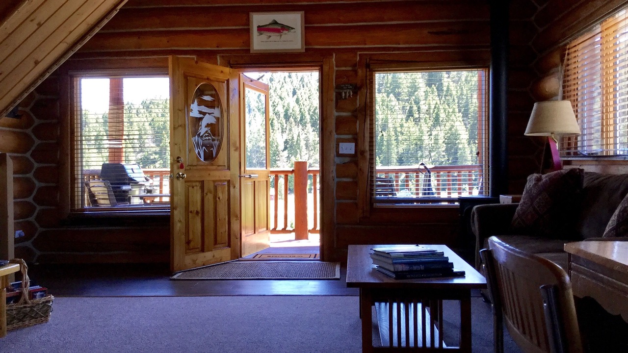Photo of Livingroom in Cameron
