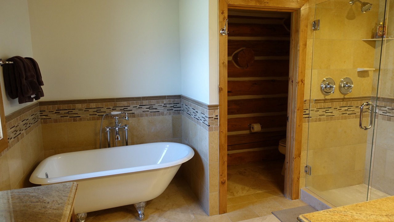 Photo of Bathroom in West Yellowstone