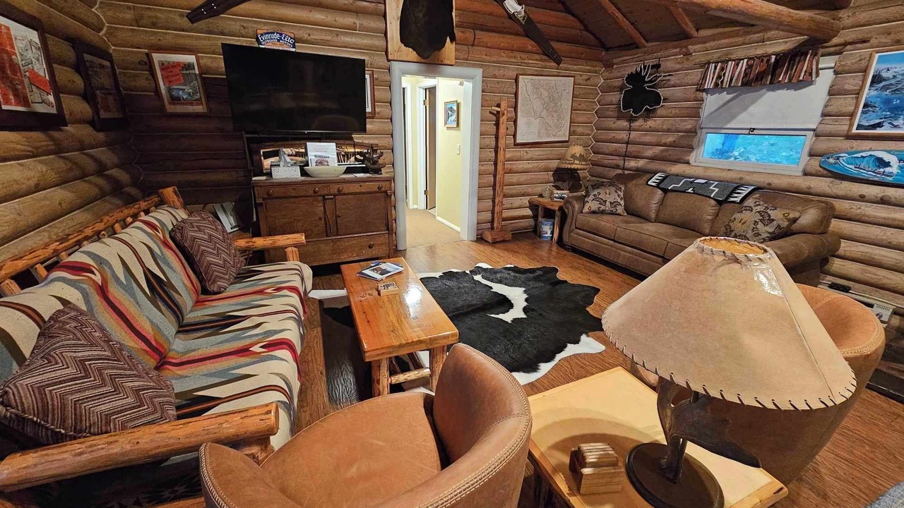 Photo of Livingroom in Proctor
