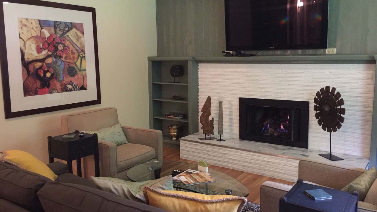 Photo of Livingroom in Upper Rattlesnake