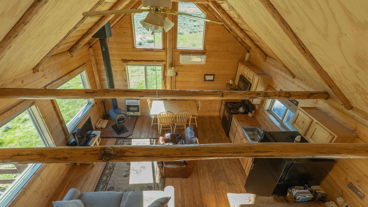 Photo of Livingroom in Cameron