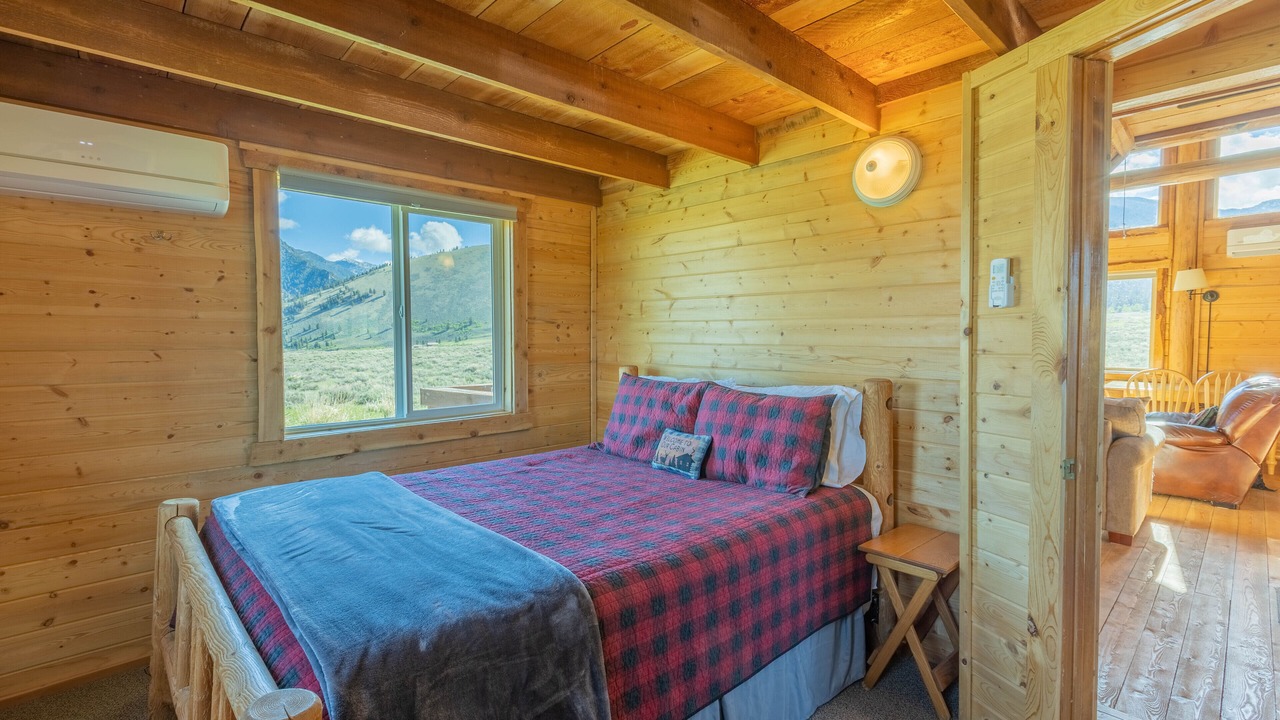 Photo of Bedroom in Cameron