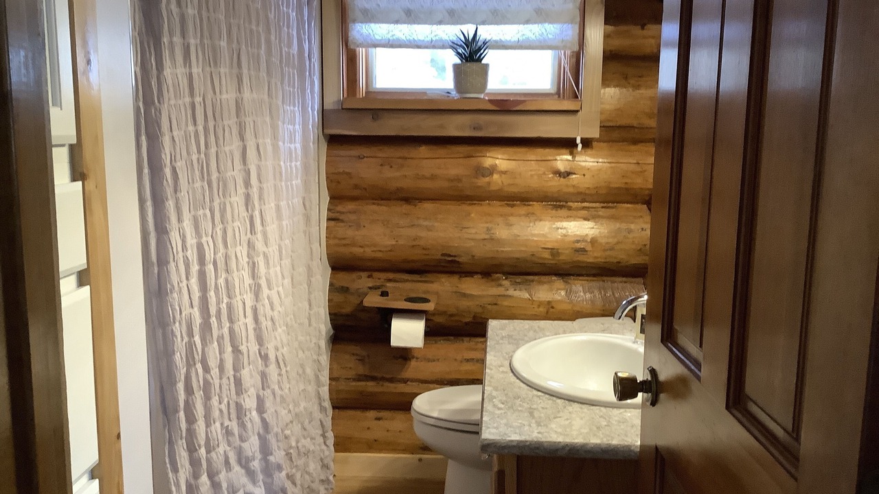 Photo of Bathroom in Marion