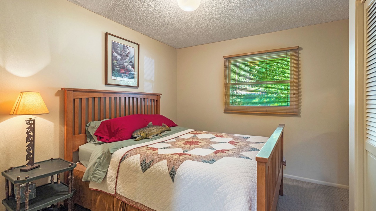 Photo of Bedroom in Clinton