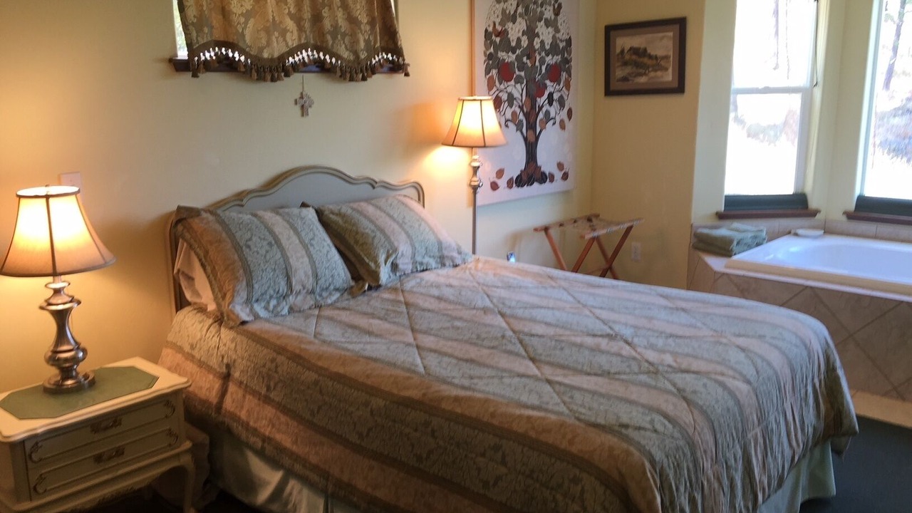 Photo of Bedroom in Finley Point