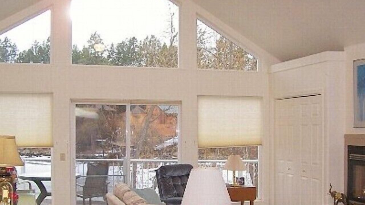 Photo of Bedroom in Lakeside