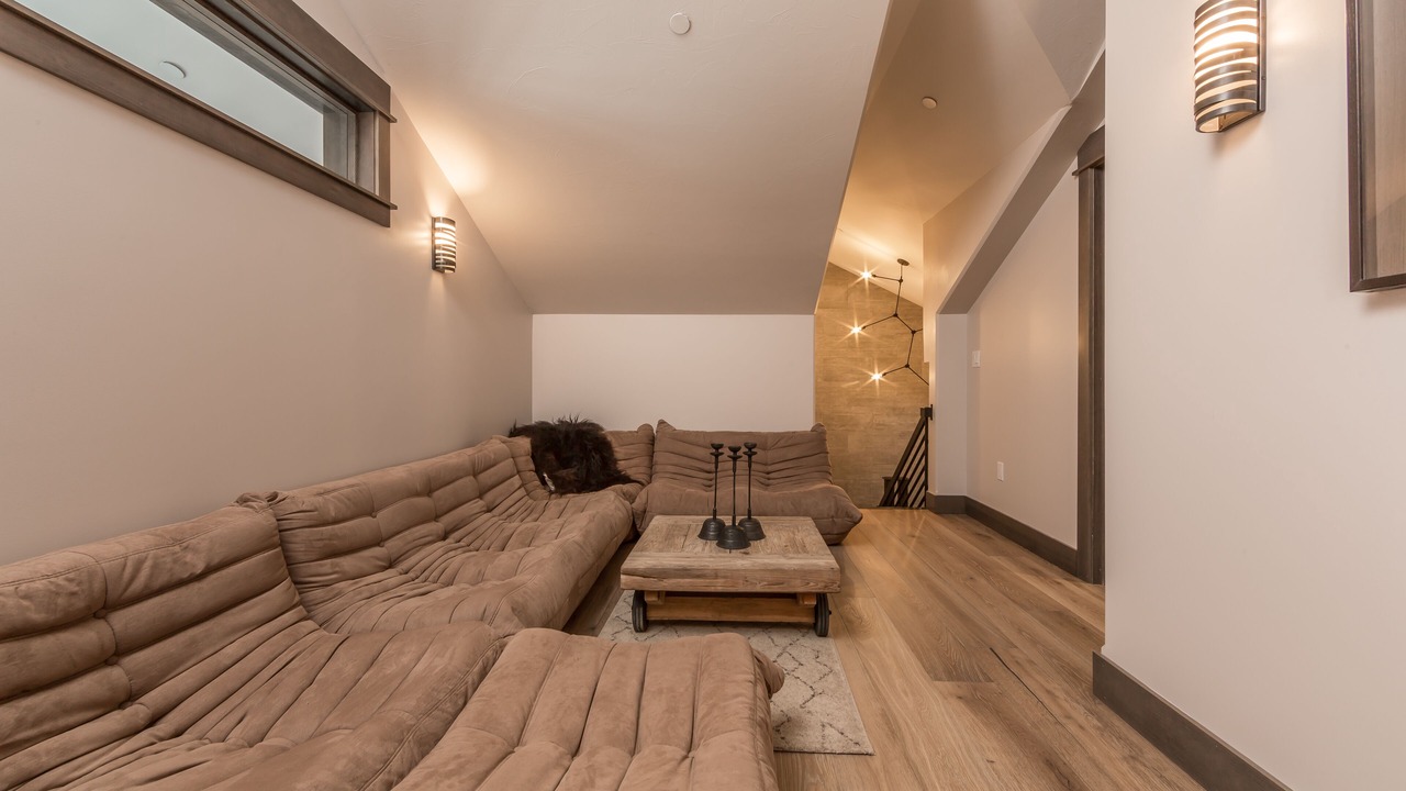Photo of Livingroom in Big Sky