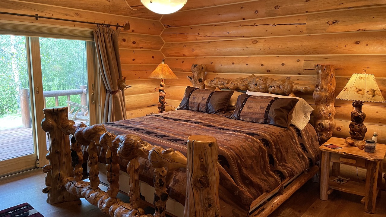 Photo of Bedroom in North Meadow Creek