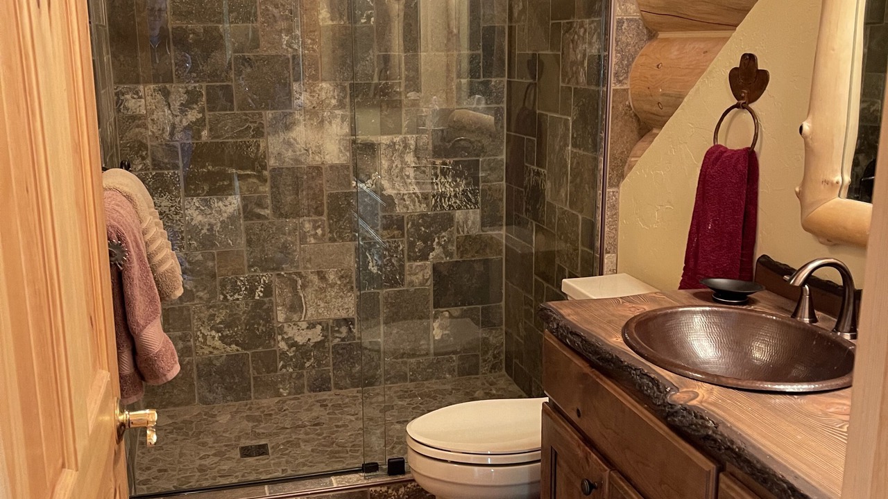 Photo of Bathroom in North Meadow Creek