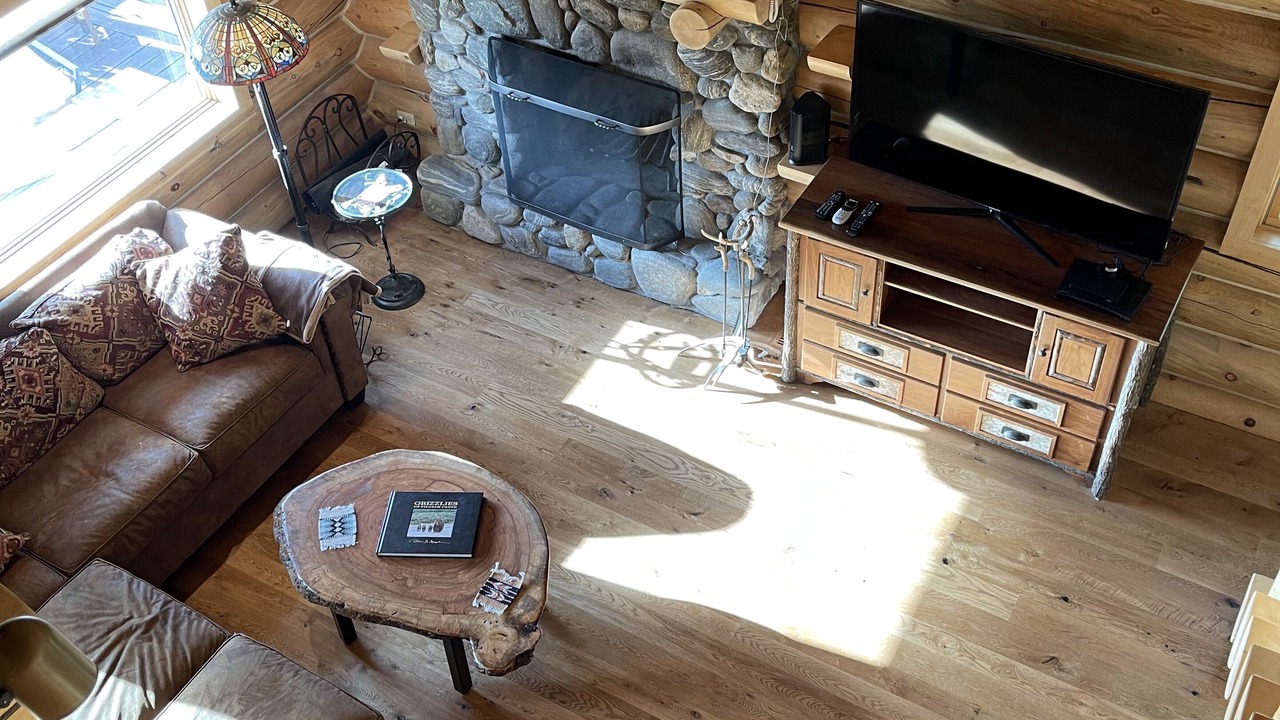 Photo of Livingroom in North Meadow Creek