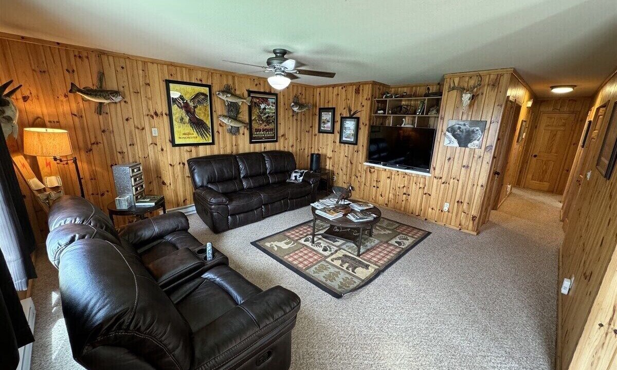 Photo of Livingroom in Waubay