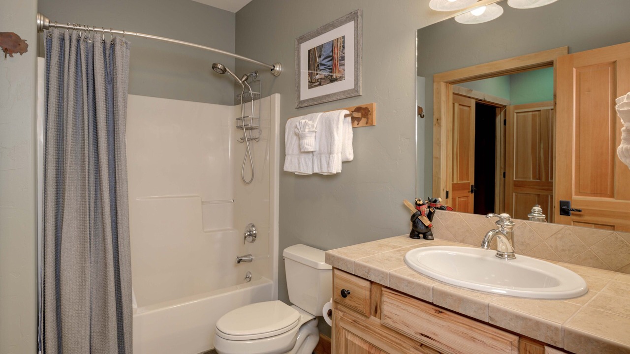 Photo of Bathroom in Powder Ridge