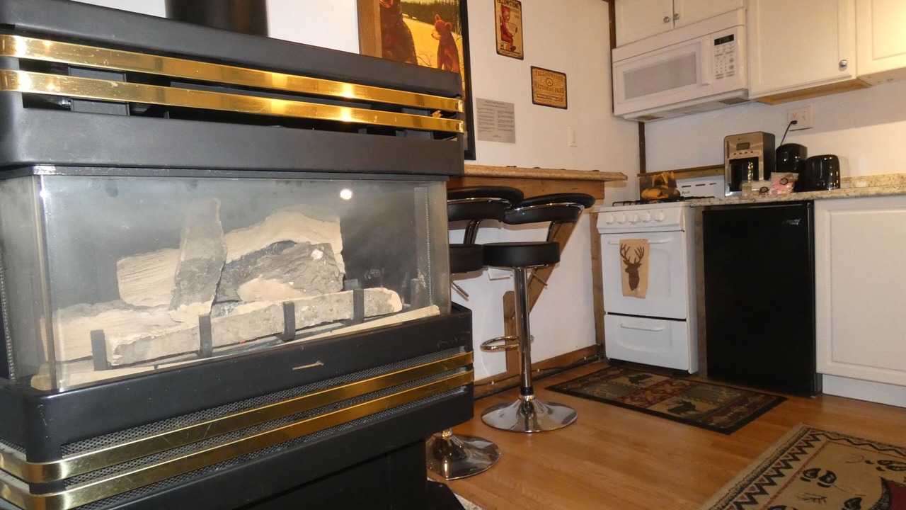 Photo of Kitchen in West Yellowstone