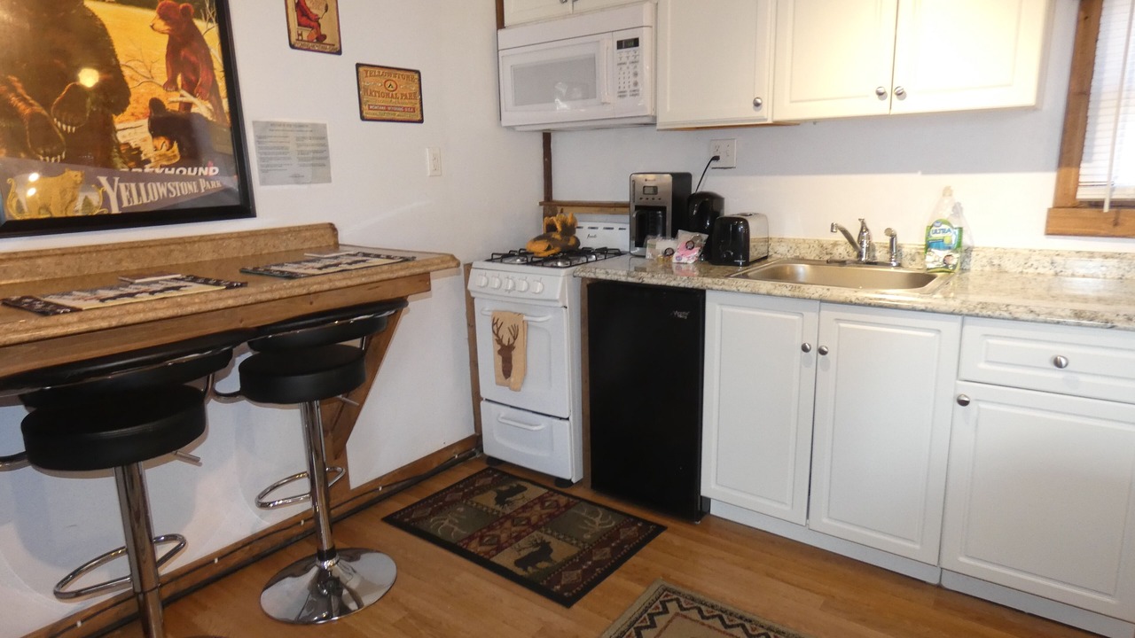 Photo of Kitchen in West Yellowstone