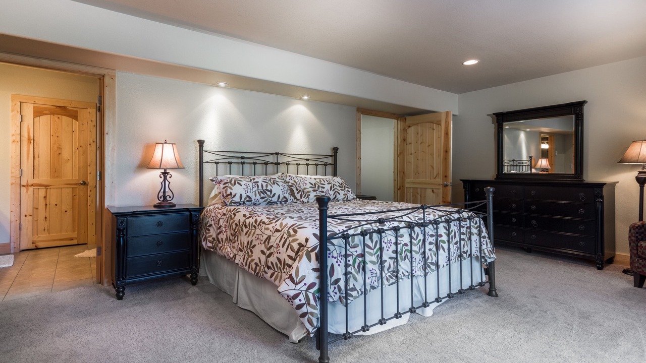 Photo of Bedroom in Hamilton