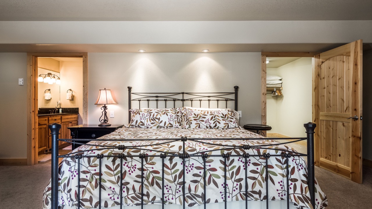 Photo of Bedroom in Hamilton