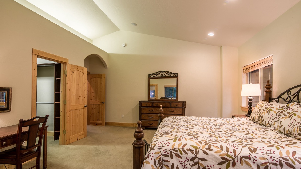 Photo of Bedroom in Hamilton