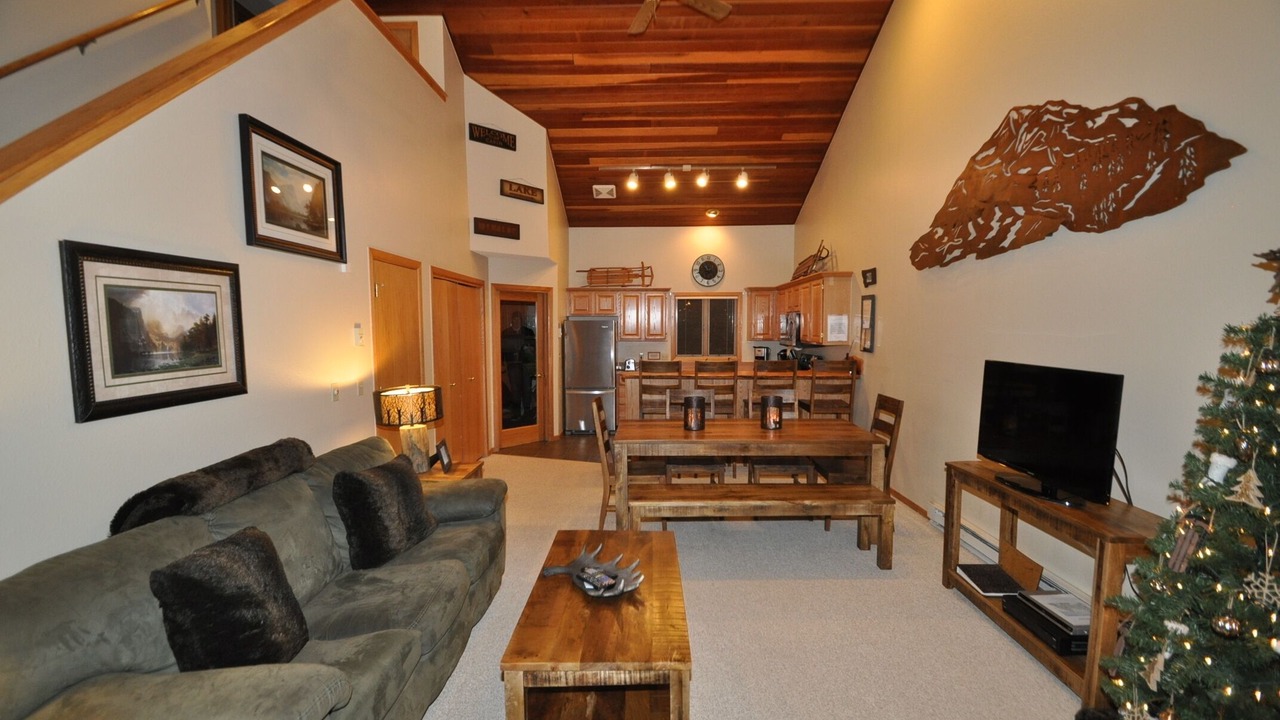 Photo of Livingroom in Big Horn