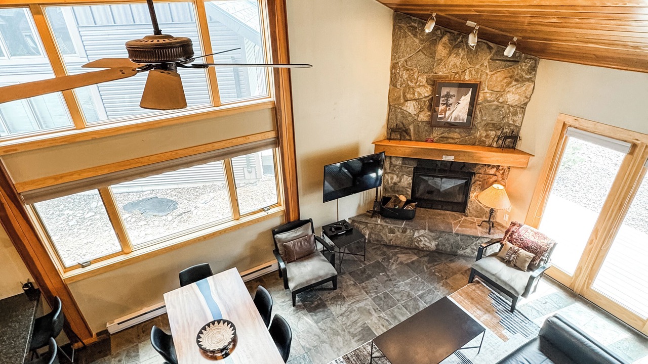 Photo of Livingroom in Big Horn