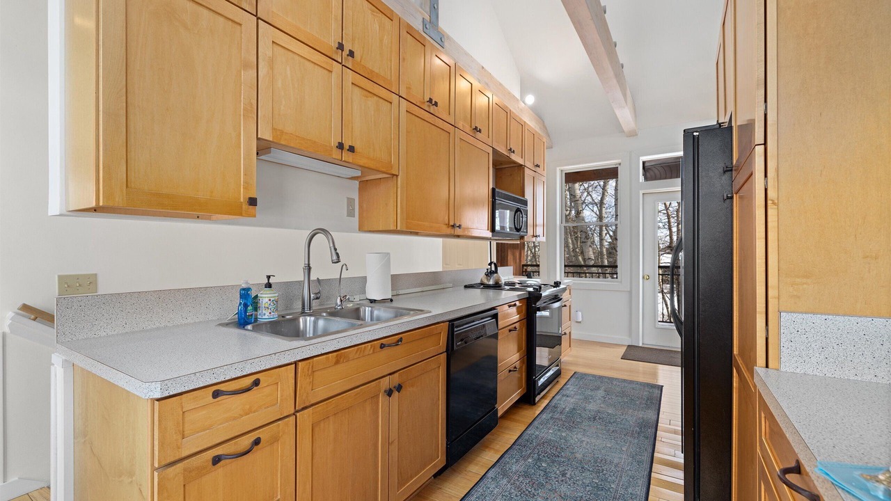 Photo of Kitchen in Red Lodge