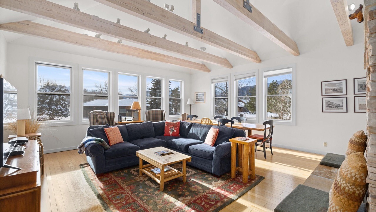 Photo of Livingroom in Red Lodge