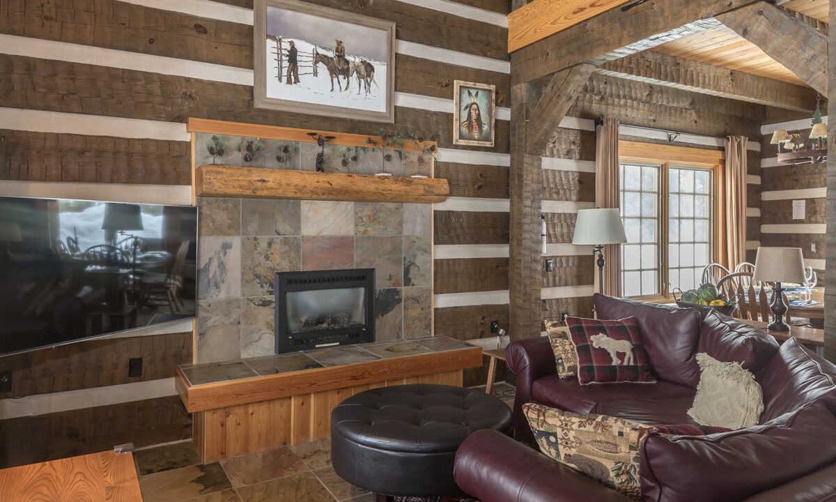 Photo of Livingroom in Big Sky