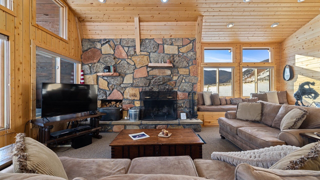 Photo of Livingroom in Red Lodge