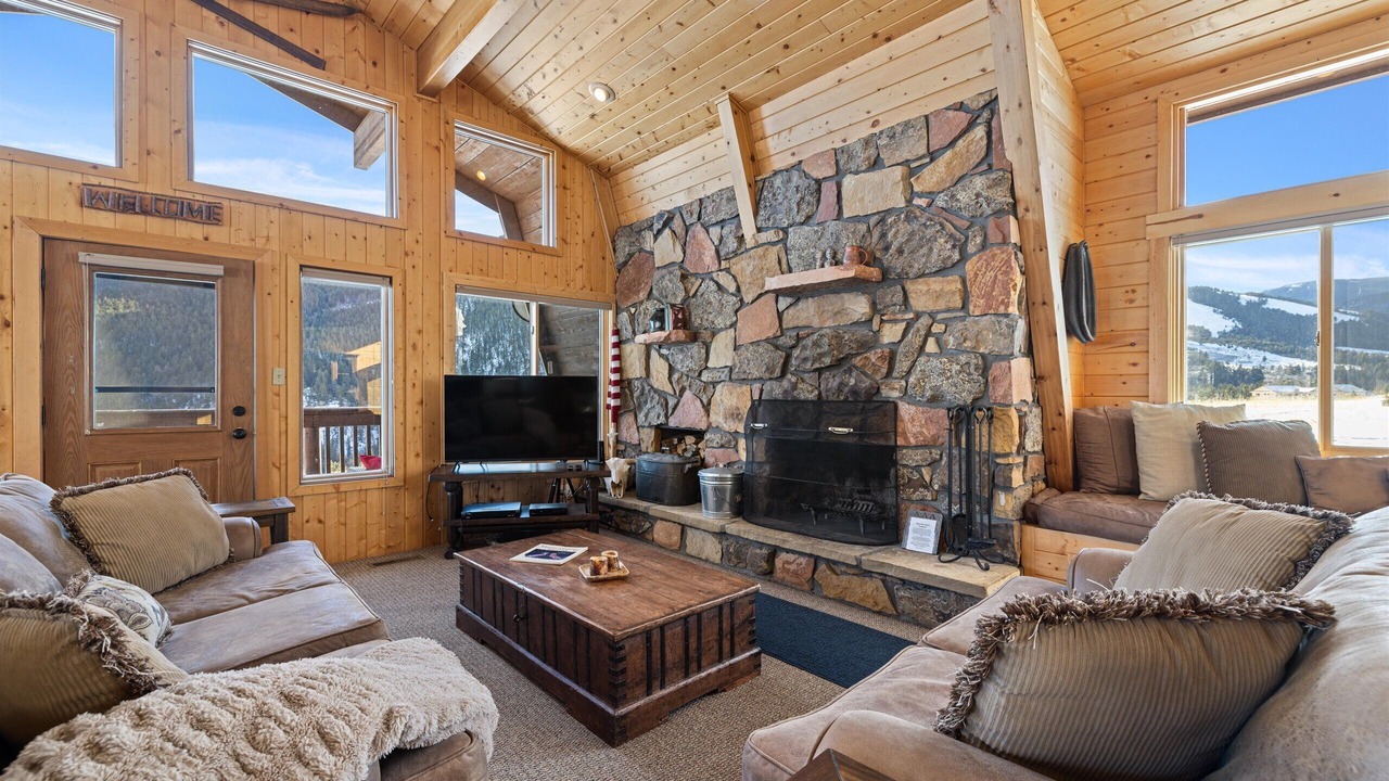 Photo of Livingroom in Red Lodge