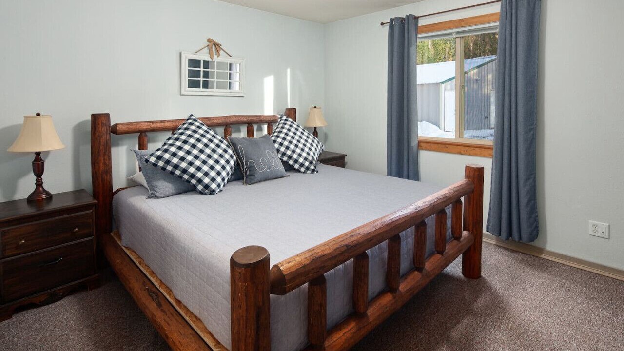 Photo of Bedroom in Columbia Falls