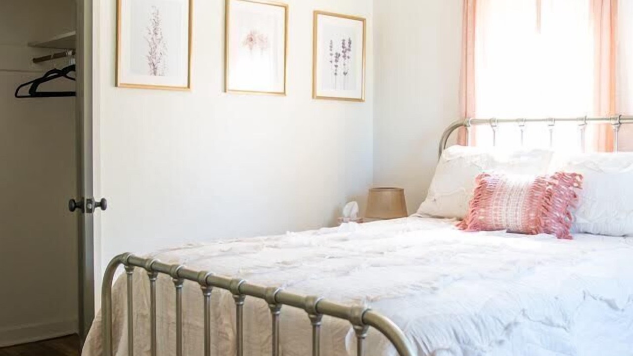 Photo of Bedroom in University District