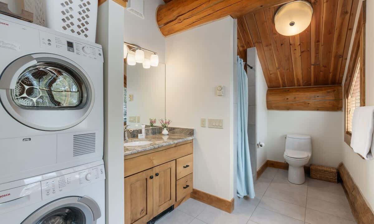 Photo of Bathroom in River Meadows
