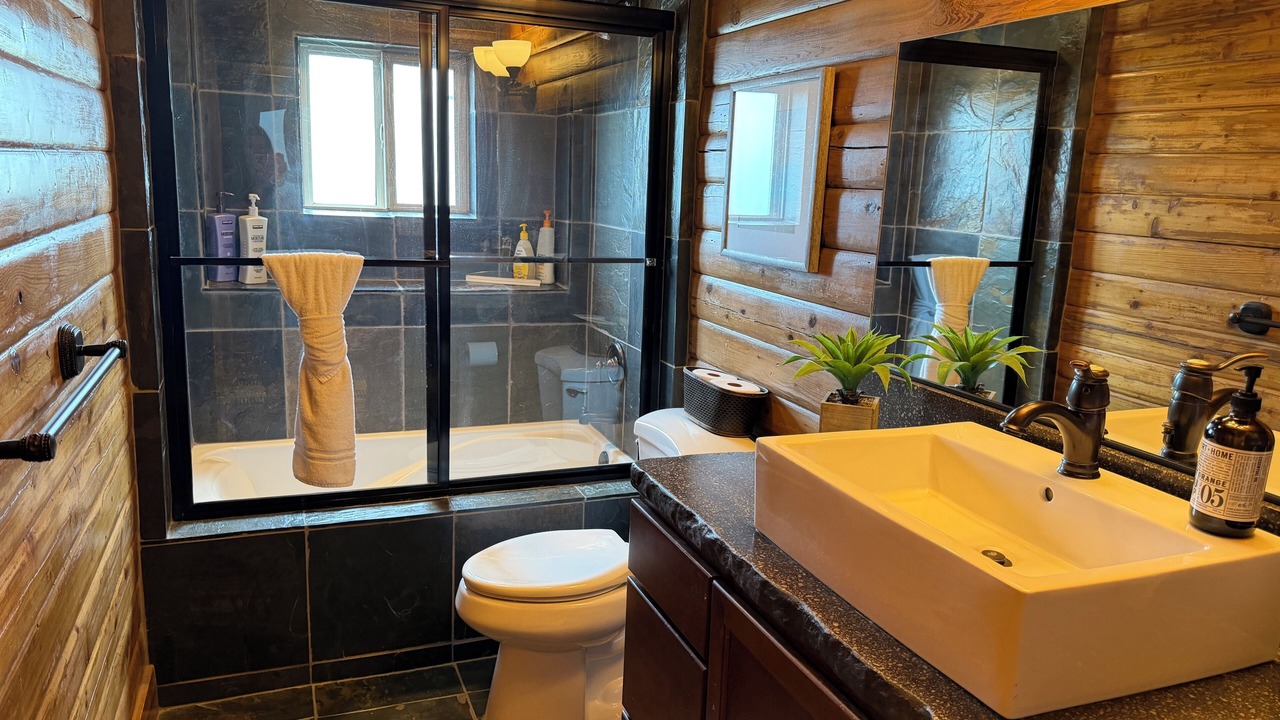 Photo of Bathroom in Sweetwater