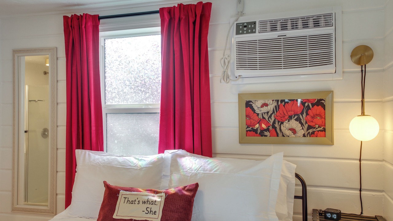 Photo of Bedroom in Latah Valley