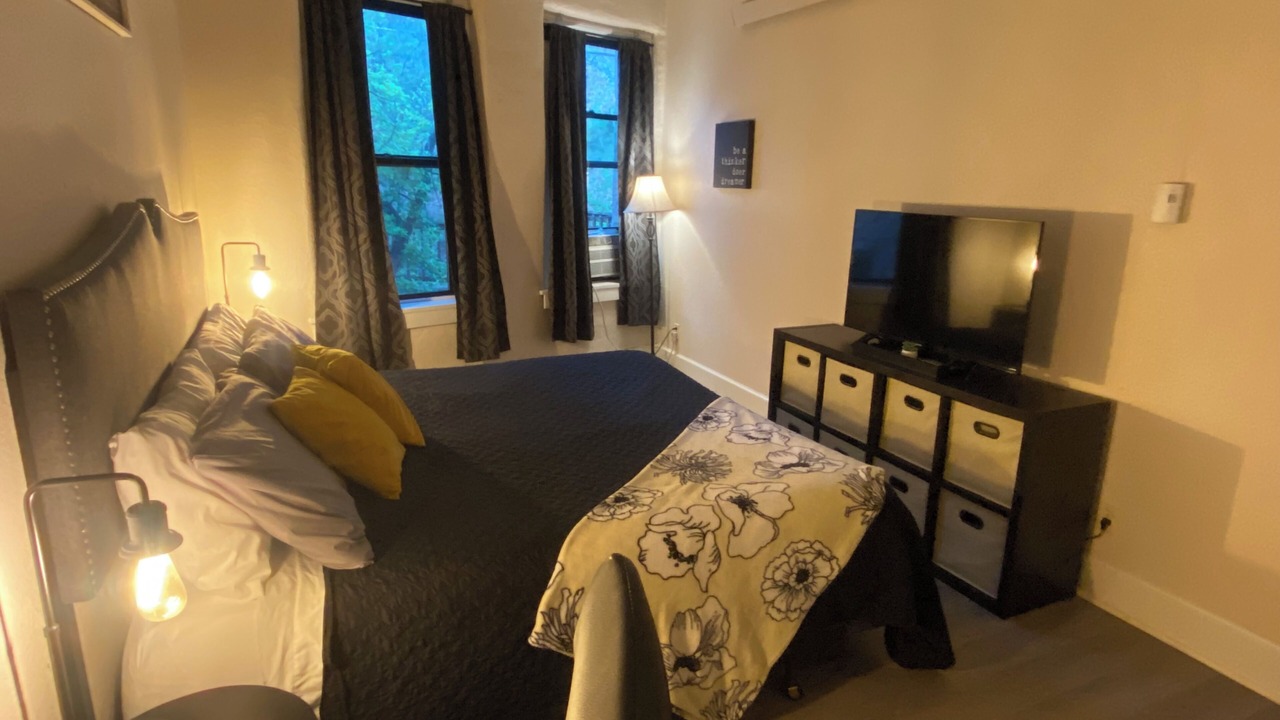 Photo of Bedroom in Hot Springs