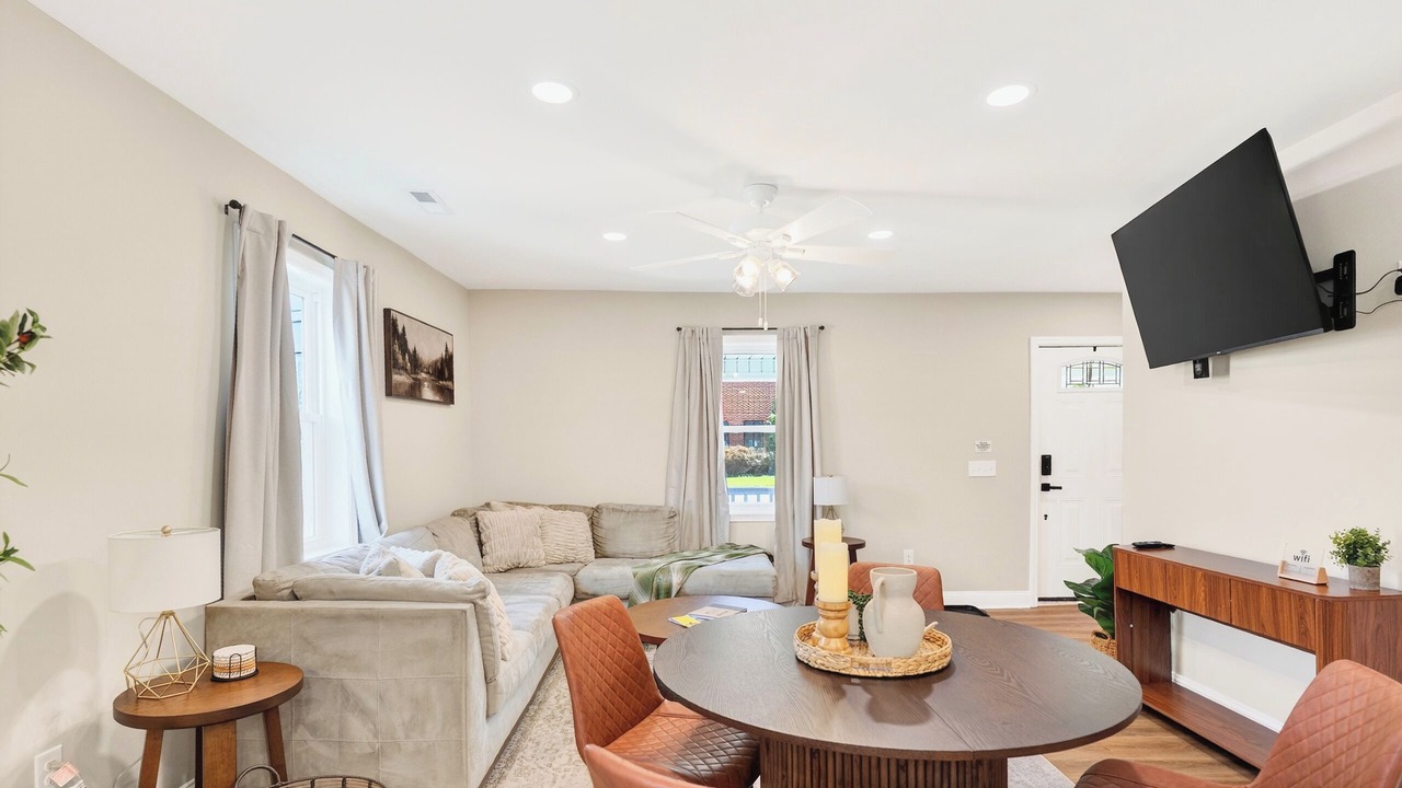 Photo of Livingroom in Pilot Mountain