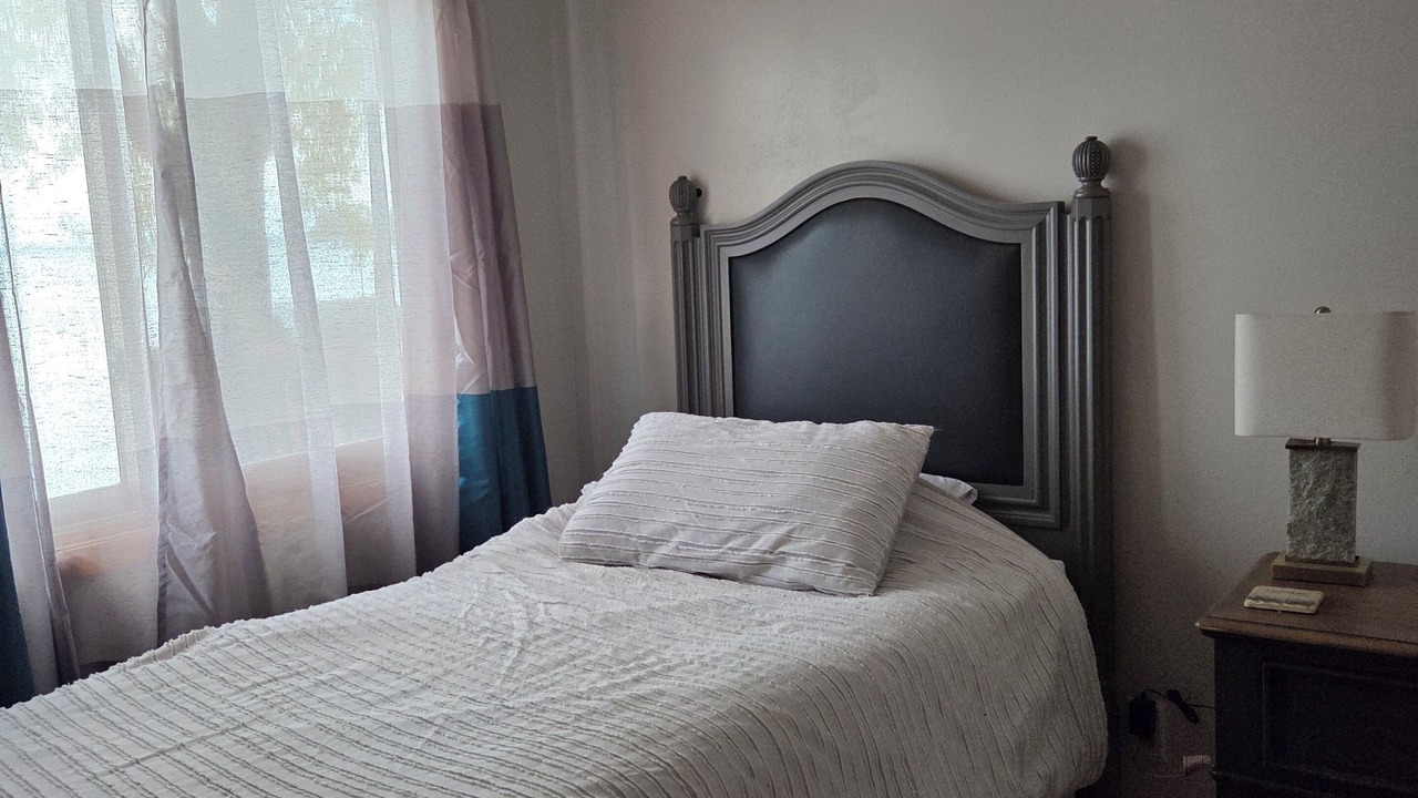 Photo of Bedroom in Long Beach