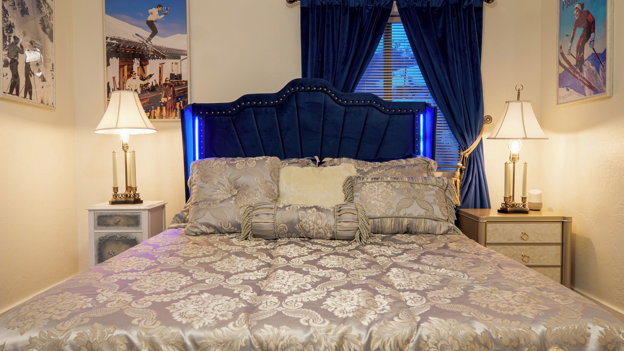 Photo of Bedroom in Summit Park